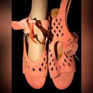 John Fluvog Belle Star DISCONTINUED Elegant Pink Coral Diamond Cutout Sandals